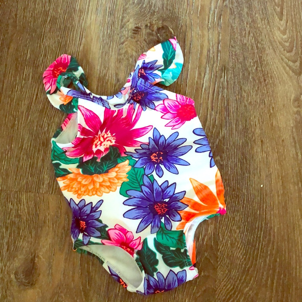 Babygirl swim suit 0-3 months